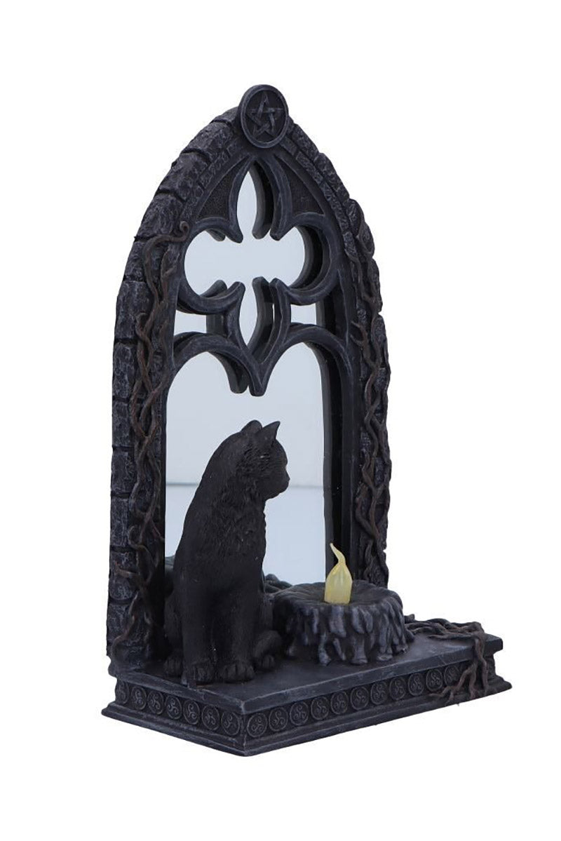 black cat statue