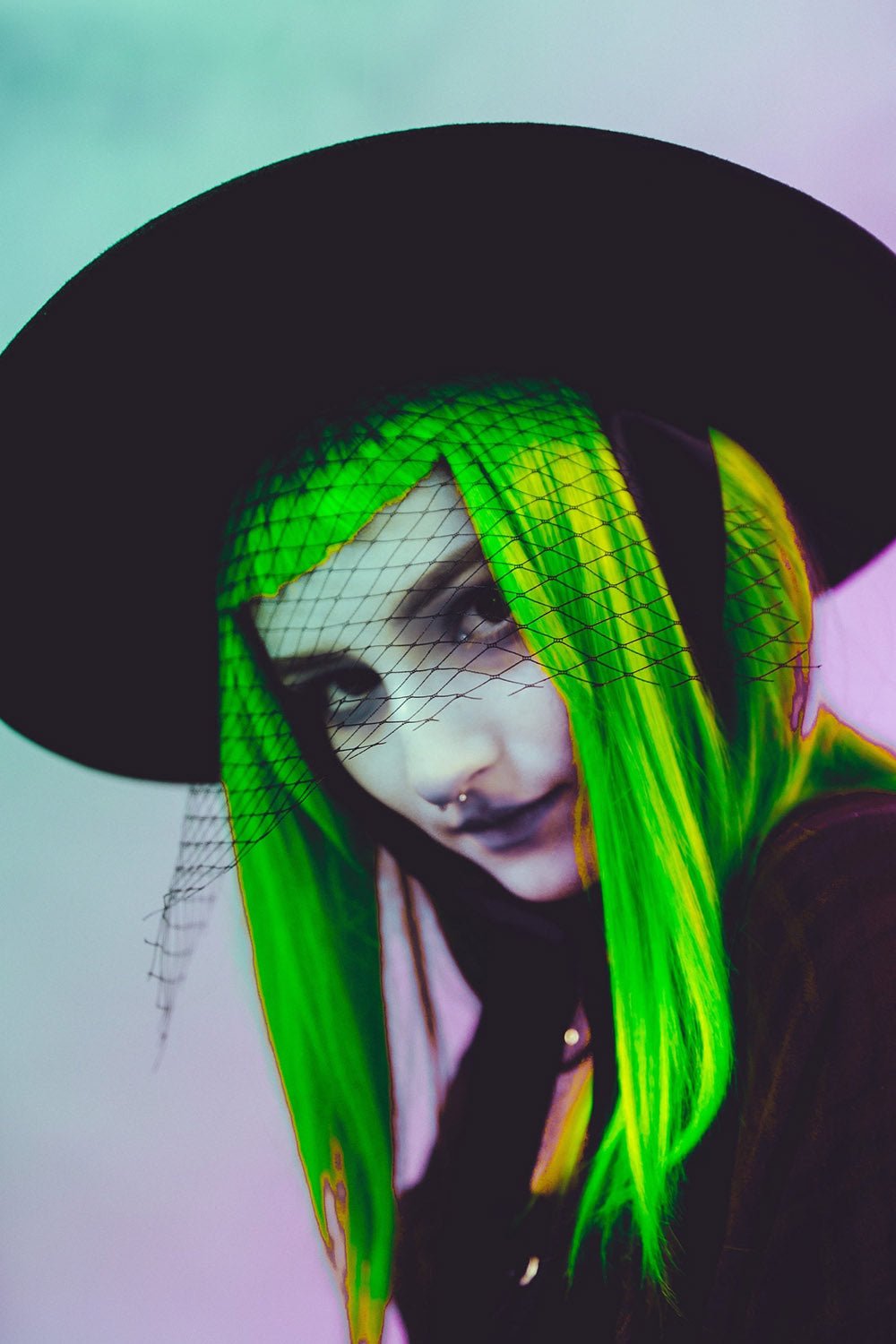 Black Veiled Hat - hats & scarves & headwear - VampireFreaks - Lively Ghosts
