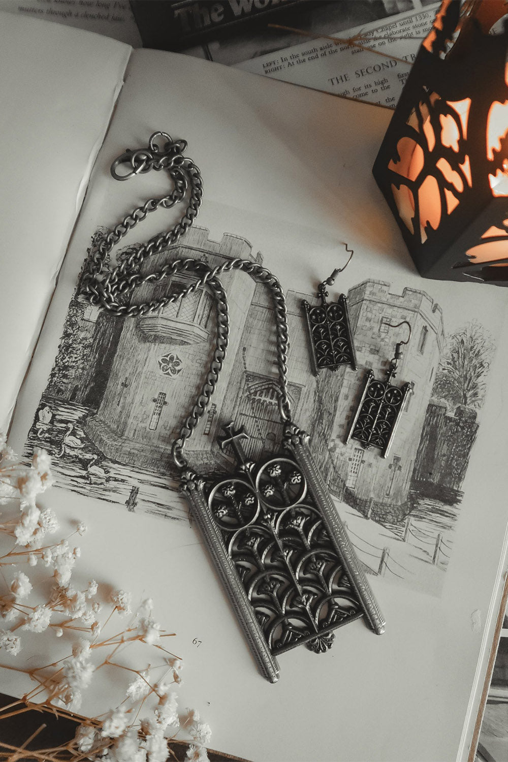 spooky haunting jewelry set