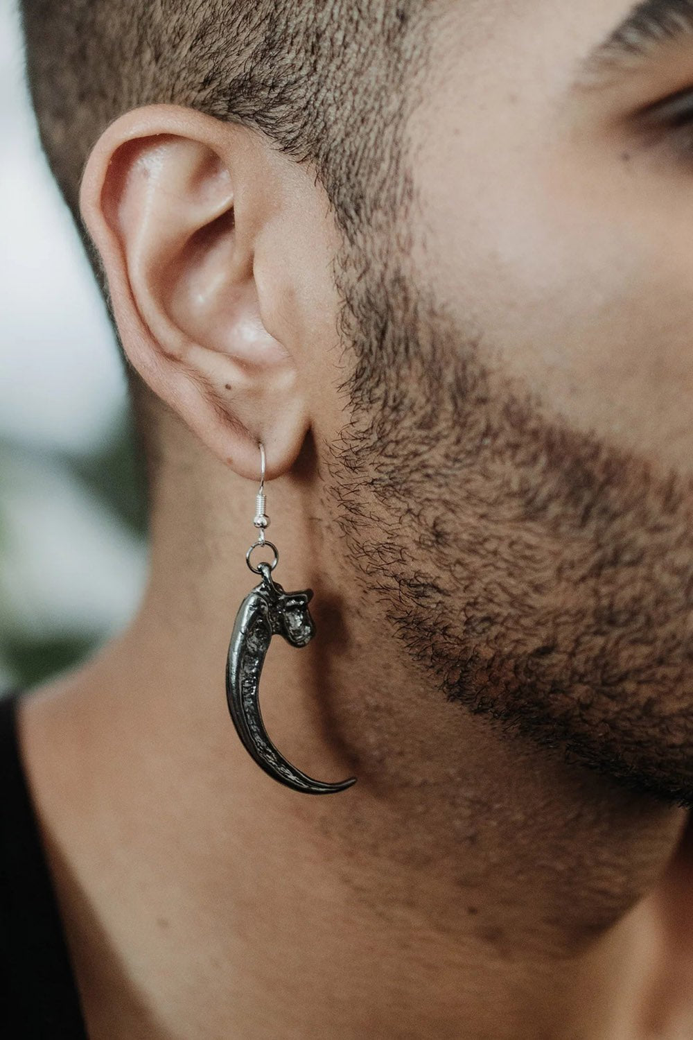 Claw Earrings - jewelry - VampireFreaks - The Pretty Cult