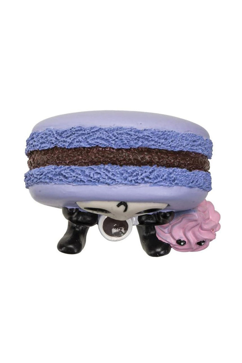 kawaii creepy cute statue