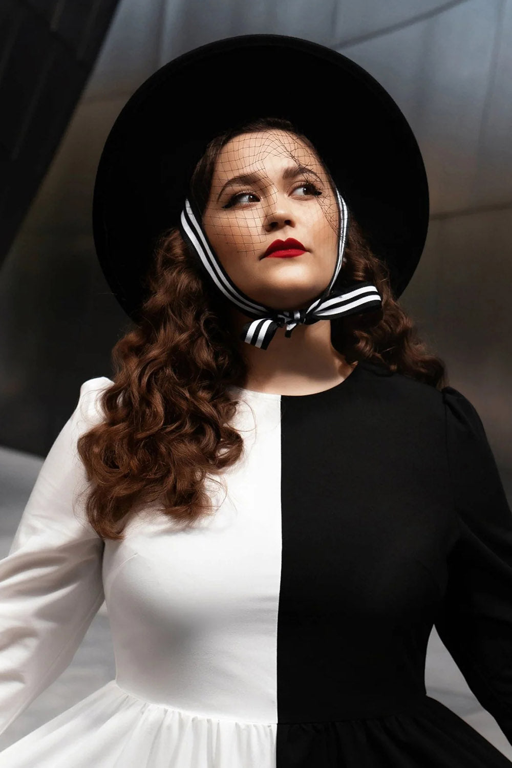 White Nightmare Veiled Hat