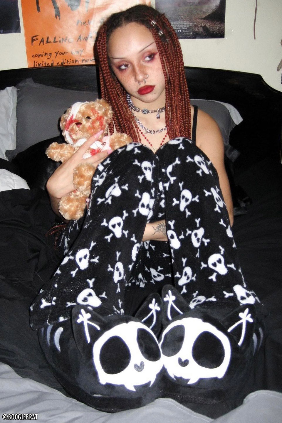 Skelekitty Slippers