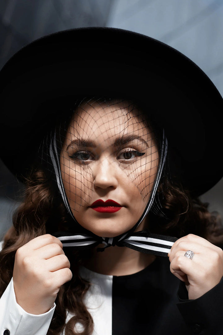 White Nightmare Veiled Hat