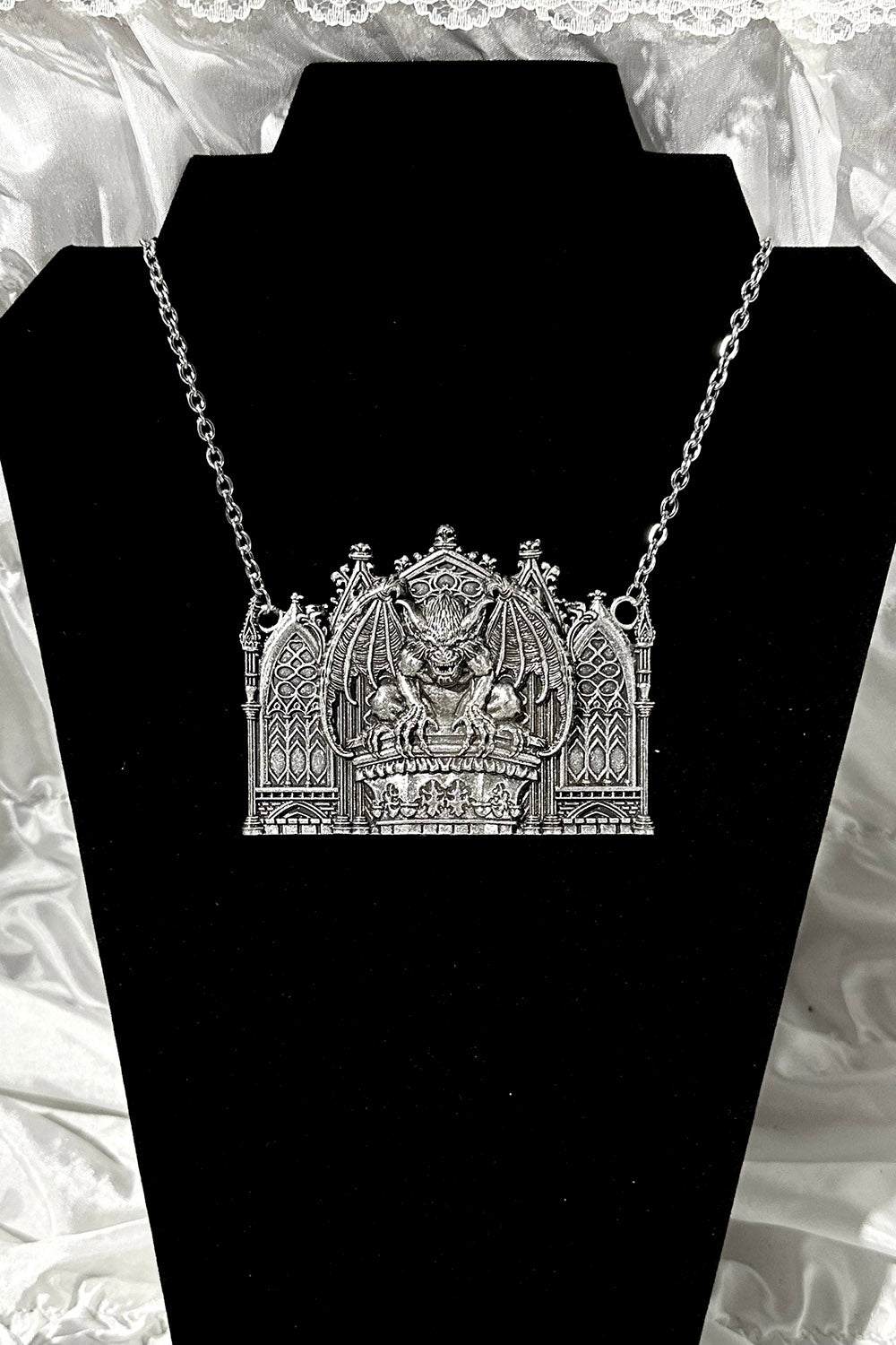 vintage goth inspired jewelry