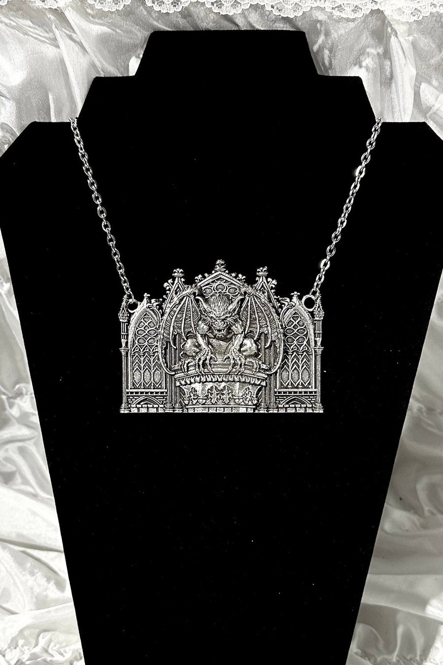 vintage goth inspired jewelry