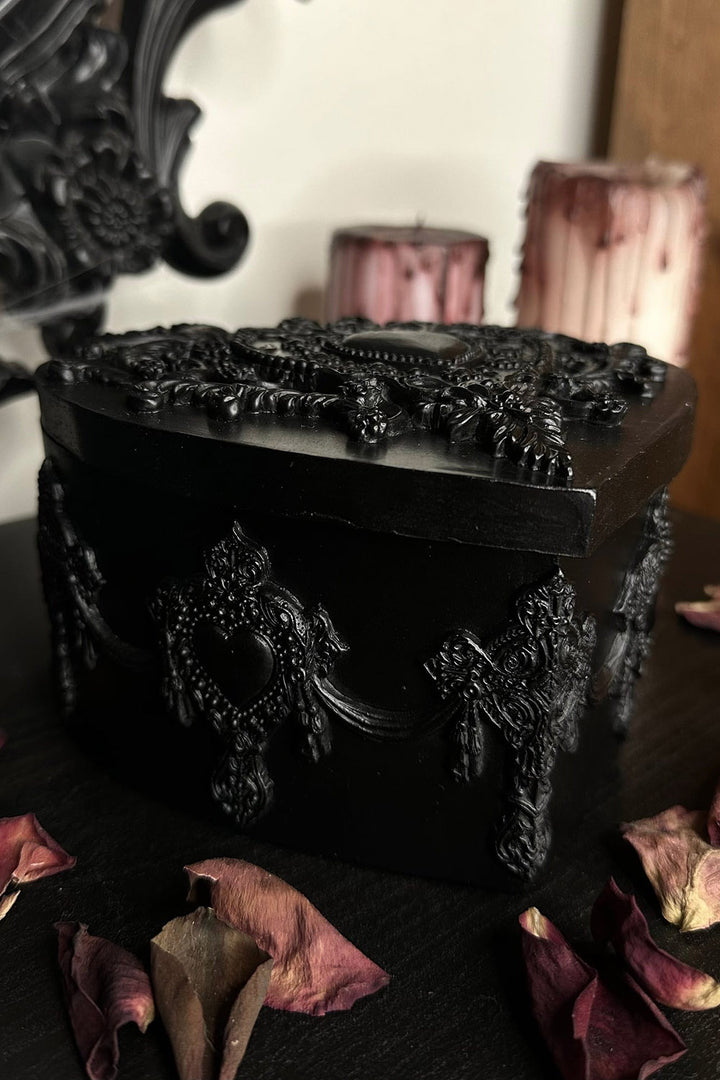 heart shaped jewelry box