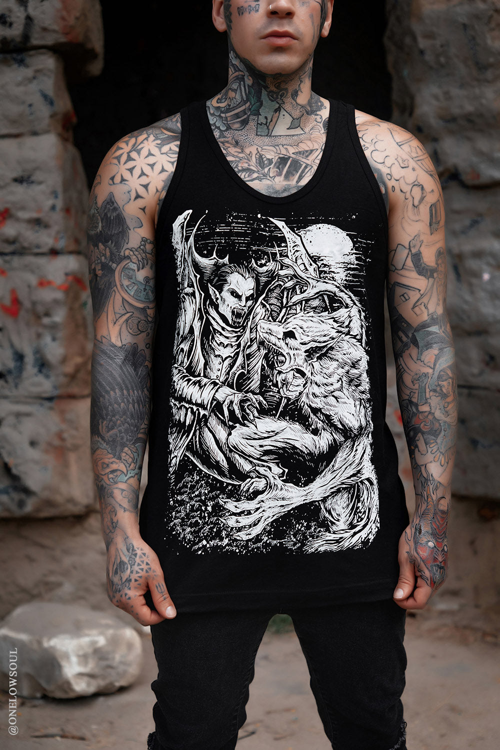 Vampire VS Werewolf T-shirt – VampireFreaks