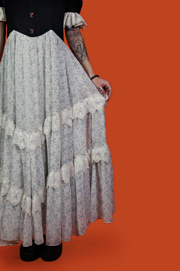 peter pan collar vintage inspired dress