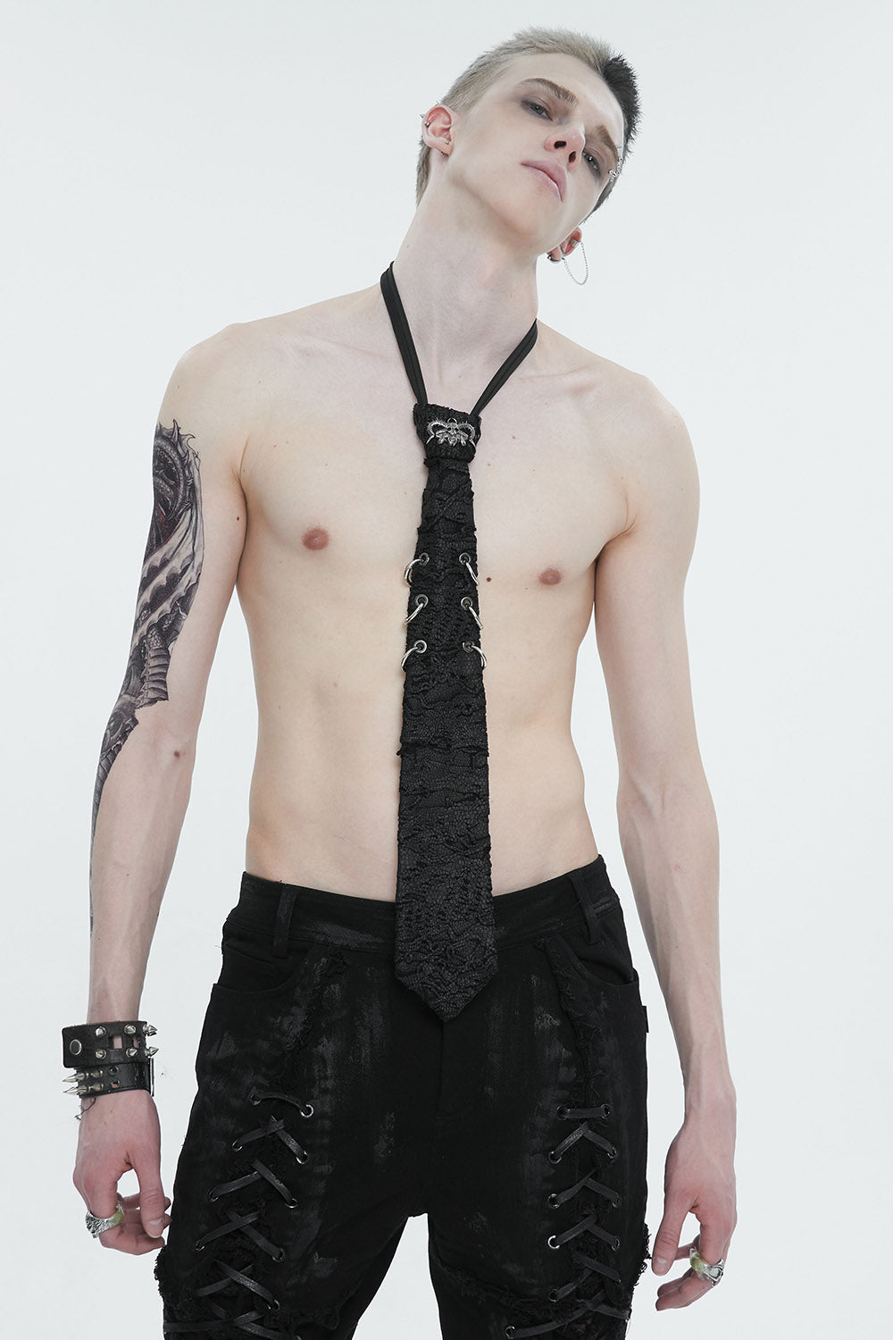 chain necktie