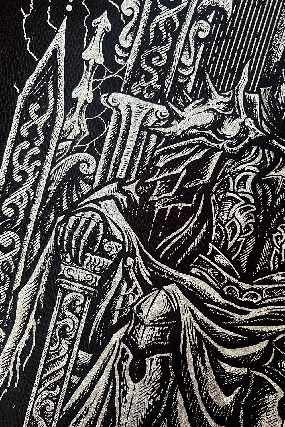 gothic throne and knight shirt