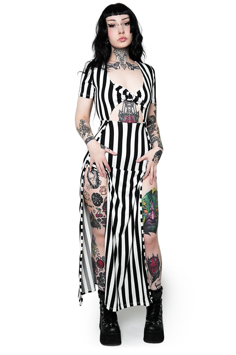 Beetle M-Line Maxi Dress – VampireFreaks