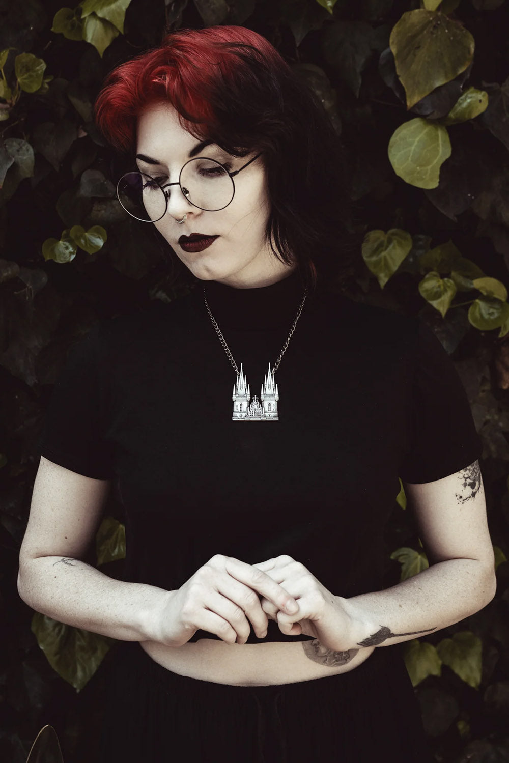 silver elegant gothic chain necklace