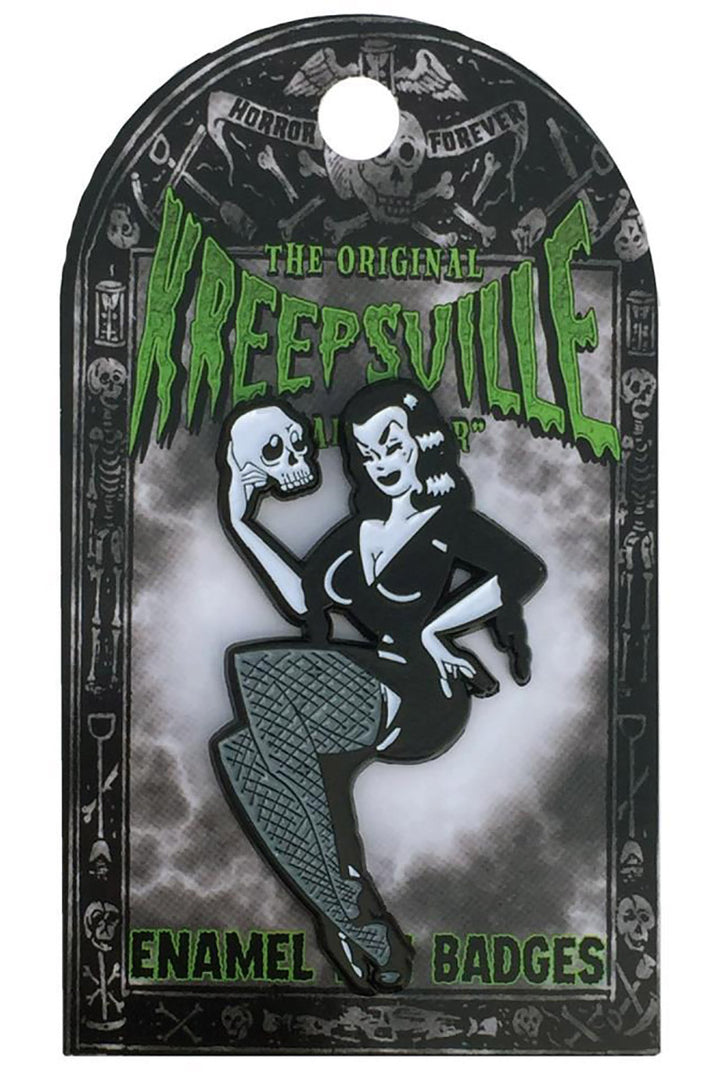 Vampira Pin