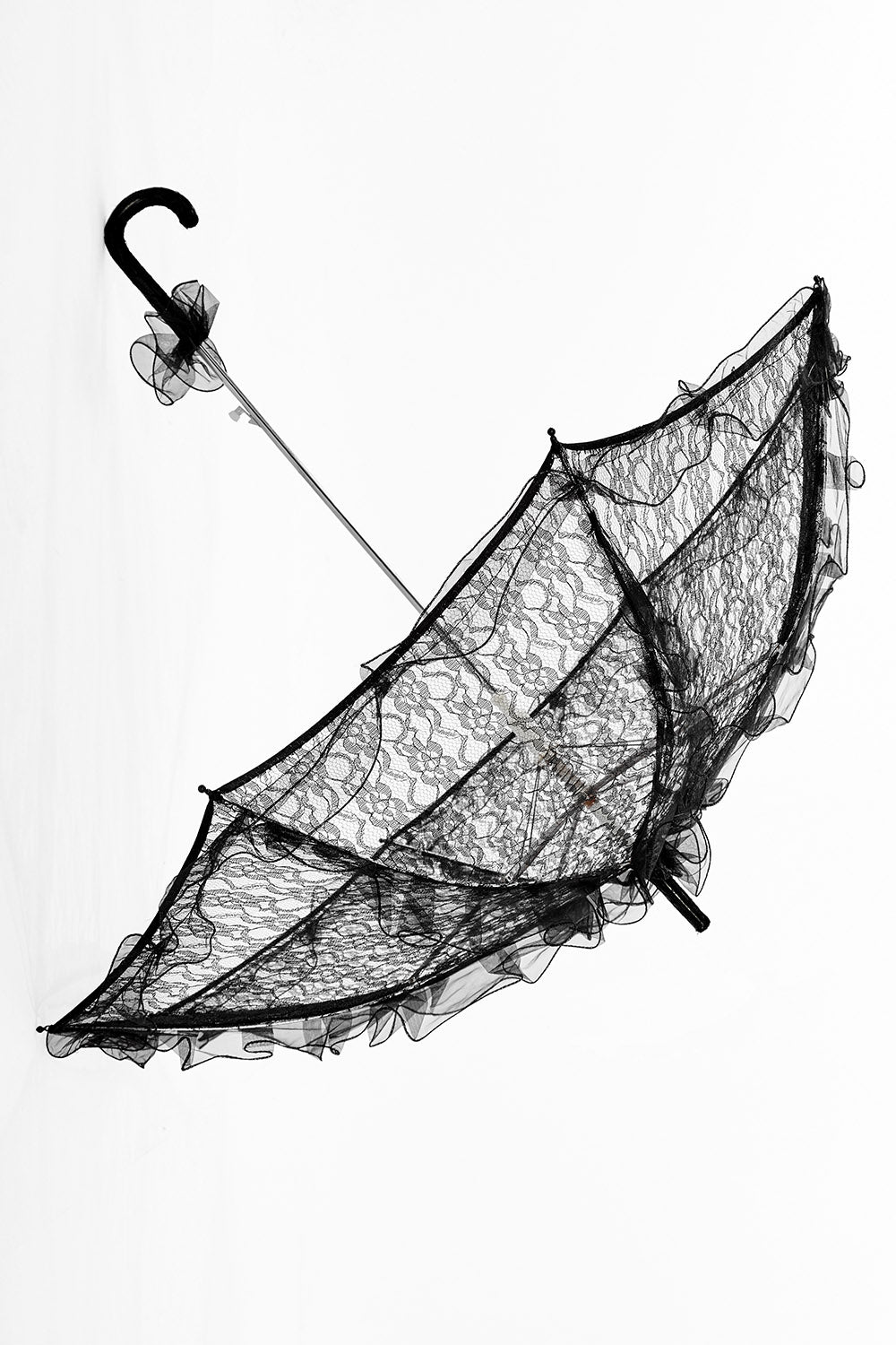 Pretty Dead Thing Lace Parasol
