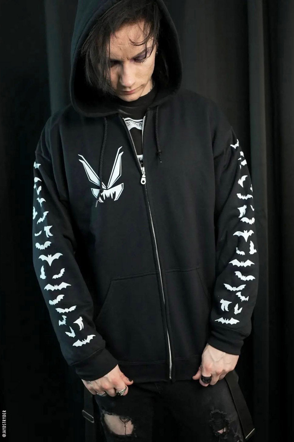 Sudadera con capucha y cremallera con mangas de murciélago VF