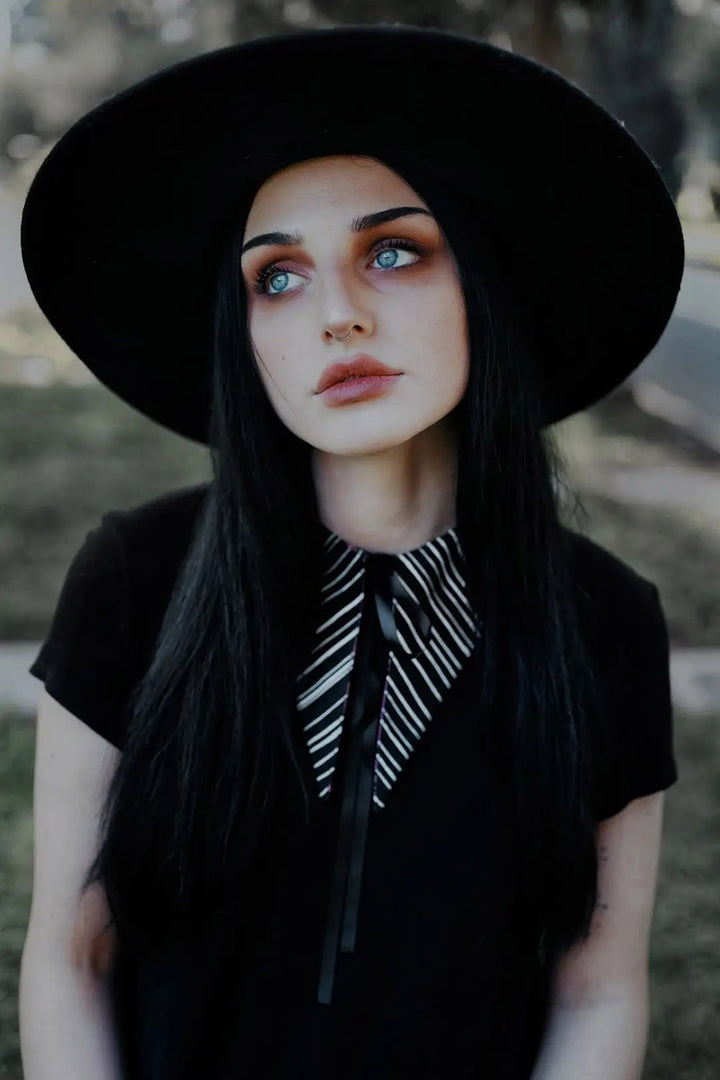 The Nightmare Reversible Collar