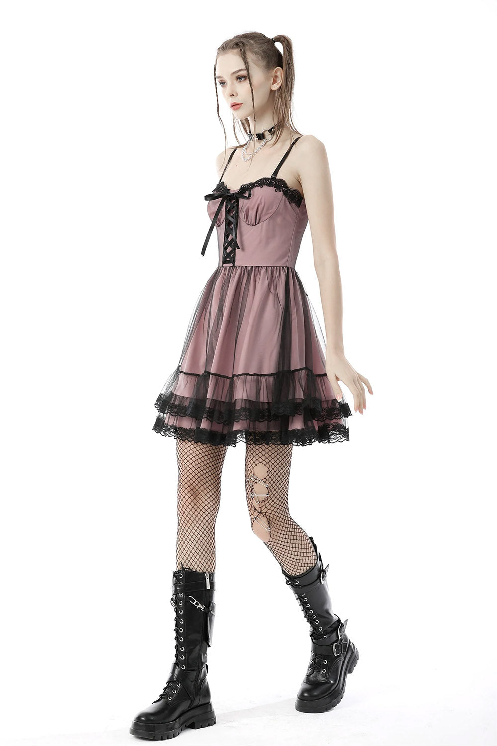 Rosa Puppenkleid aus Porzellan