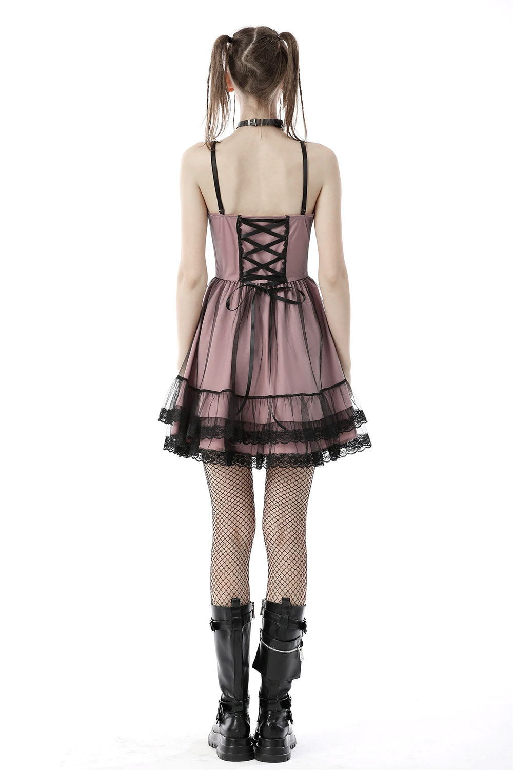 Rosa Puppenkleid aus Porzellan