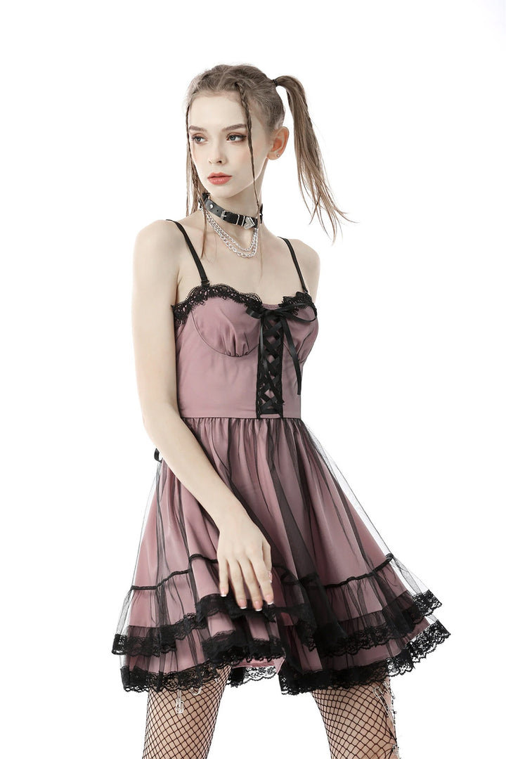 Rosa Puppenkleid aus Porzellan