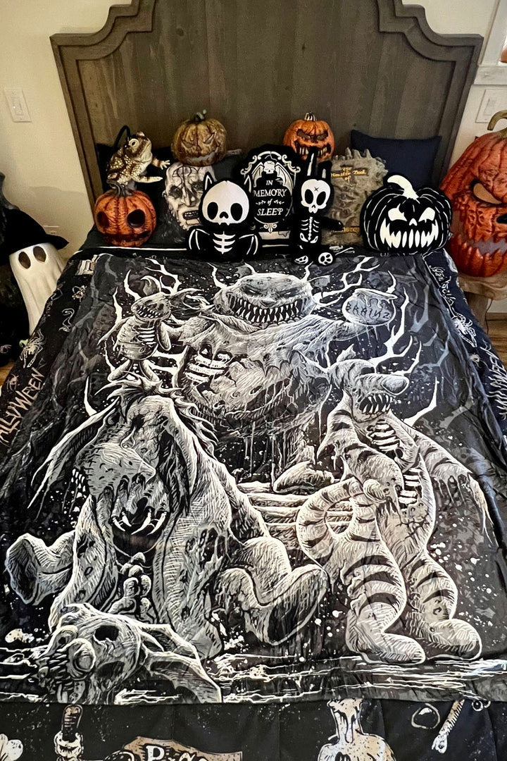 Winnie The Pooh's Bloody Honey Throw Blanket