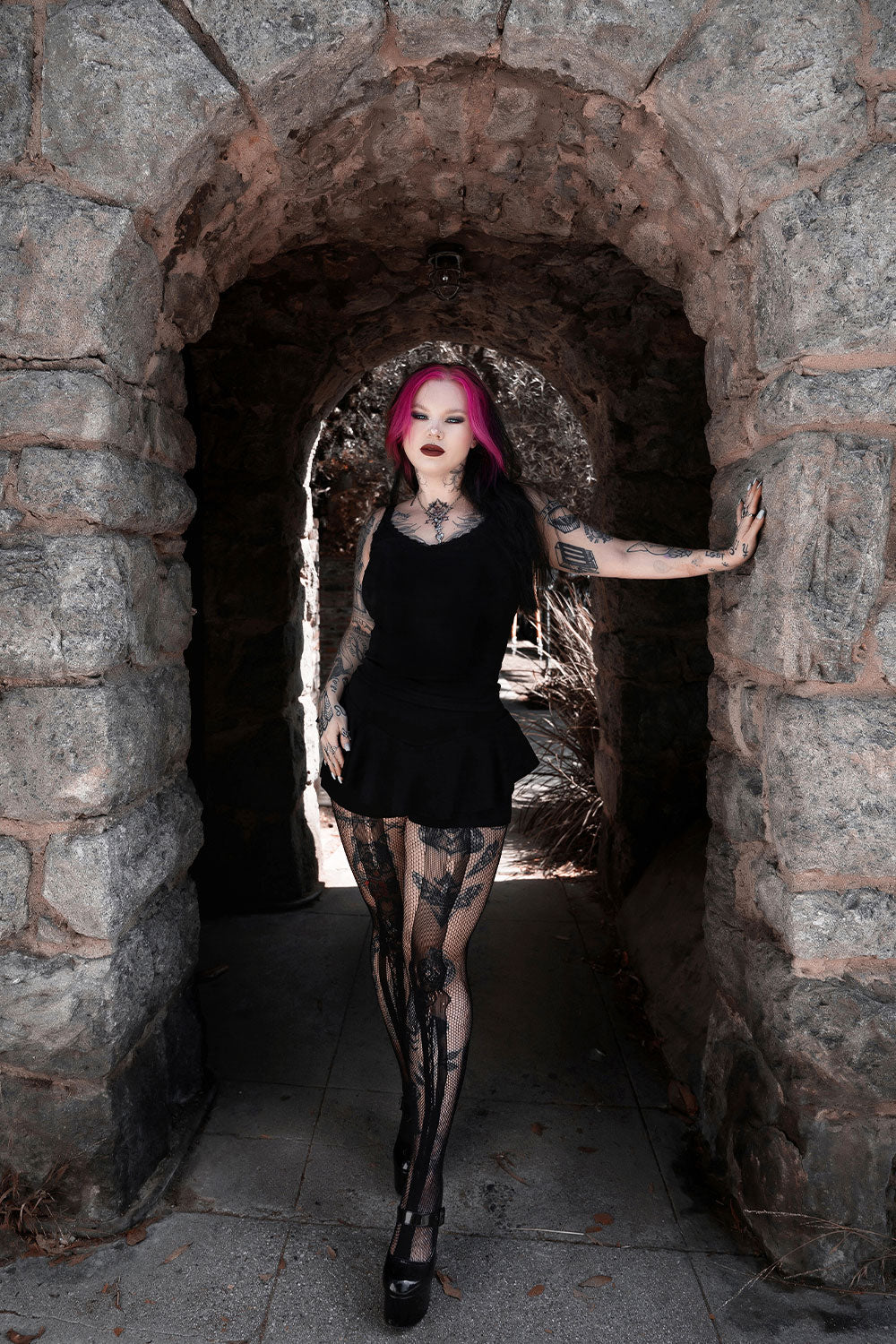 spooky netted skeleton fishnet tights