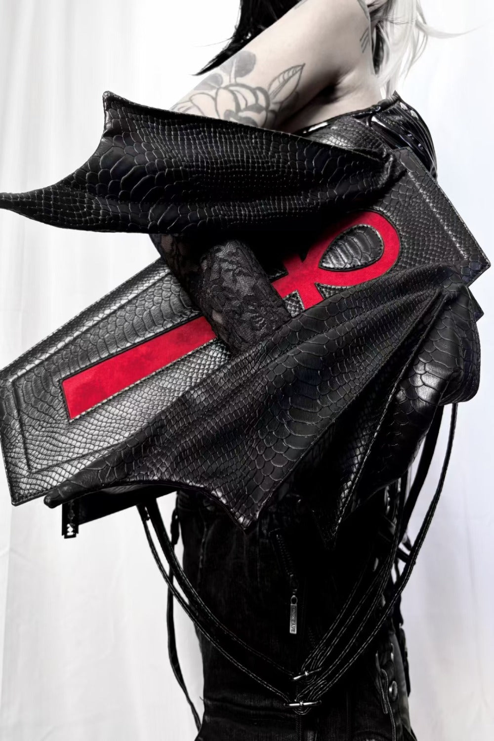 Ankh Coffin Batwing Bag [Snakeskin]