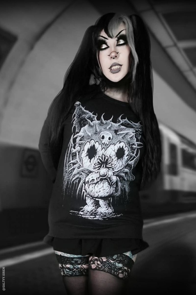 black cotton spooky cute heavy metal cat sweater