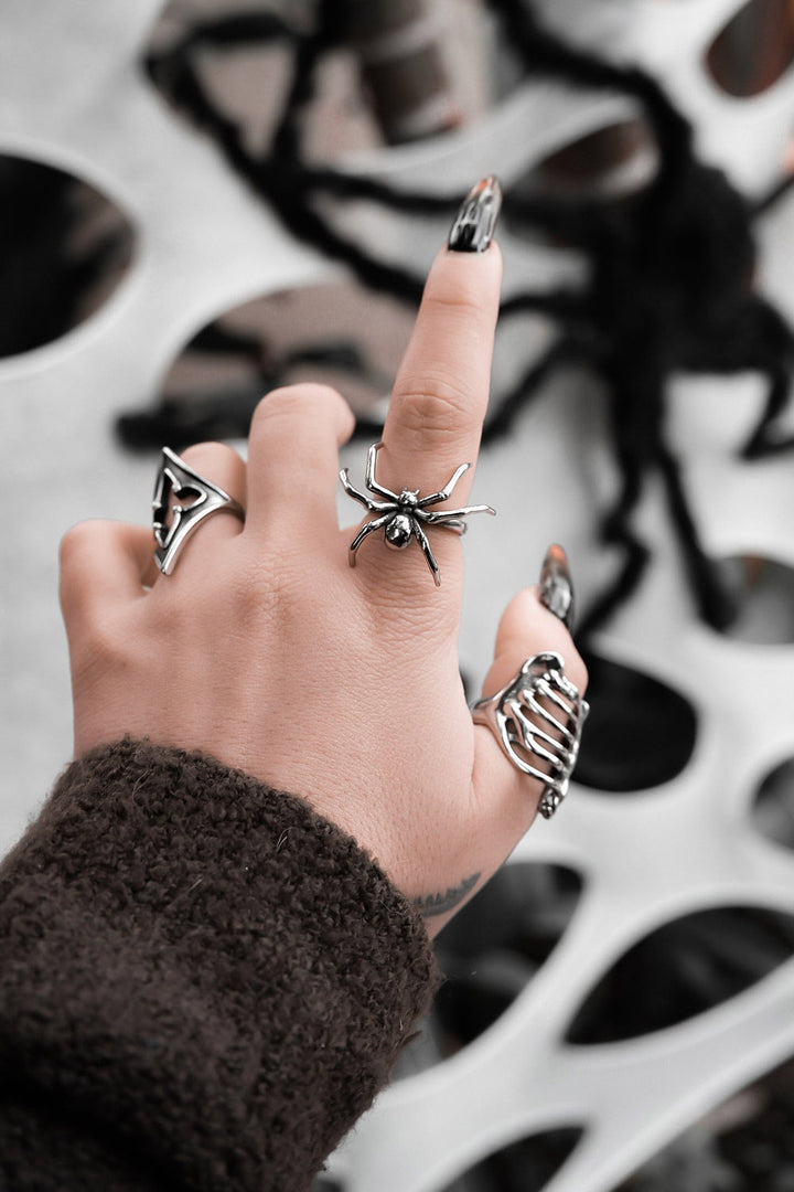 novelty silver spider ring
