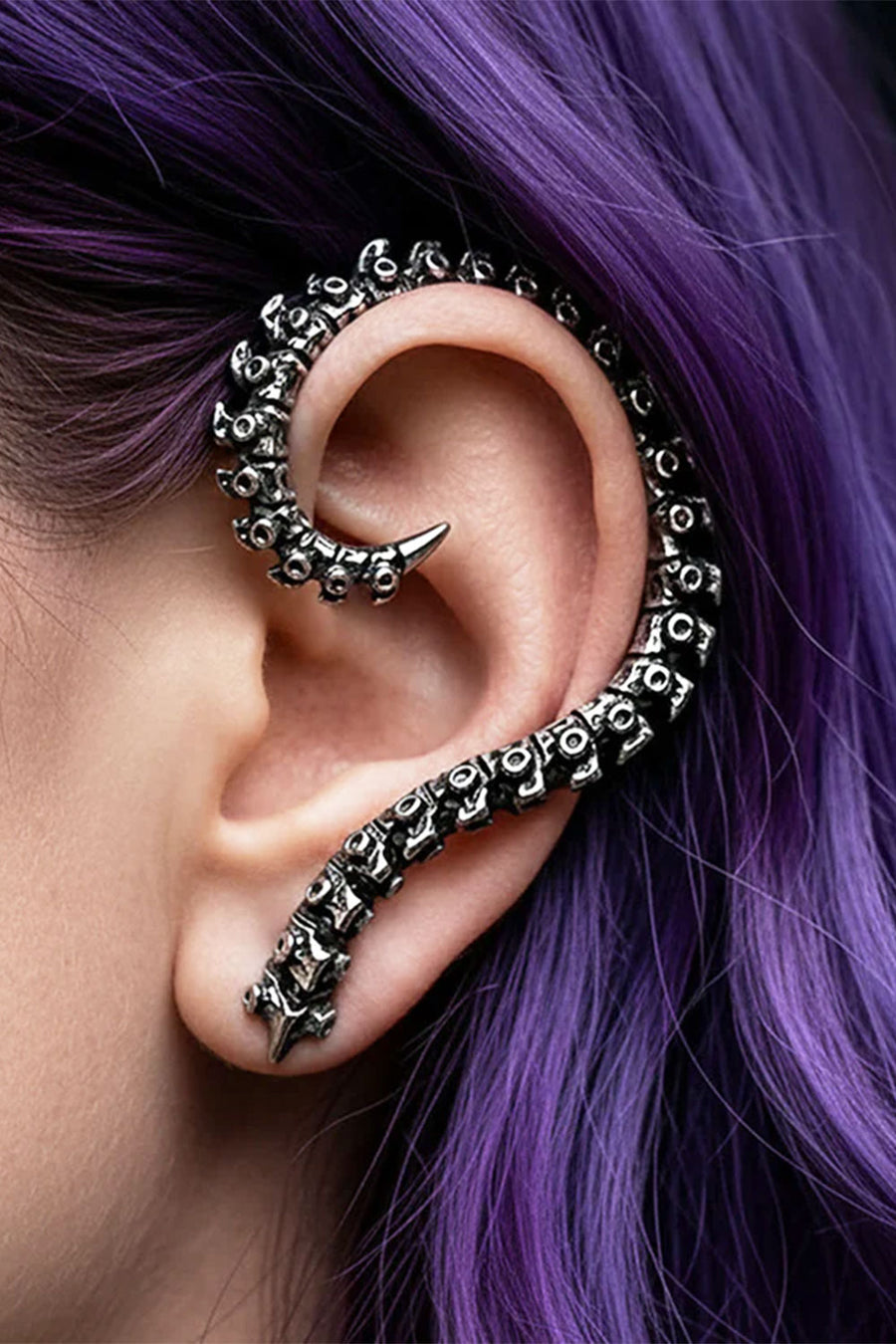 Pewter spine earring from Alchemy England