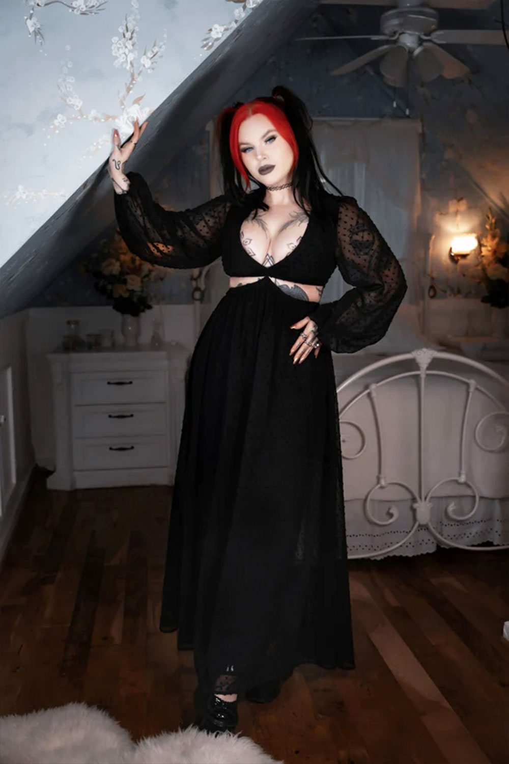 Womens witchy black dress with pokets