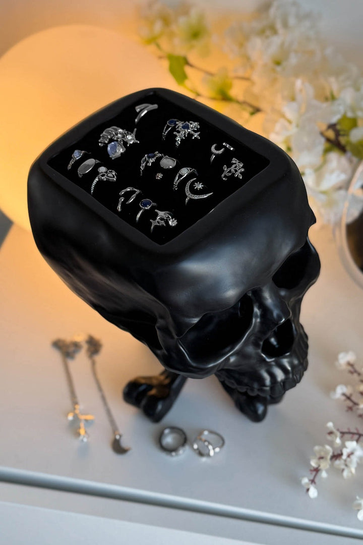 skull shaped ring holder