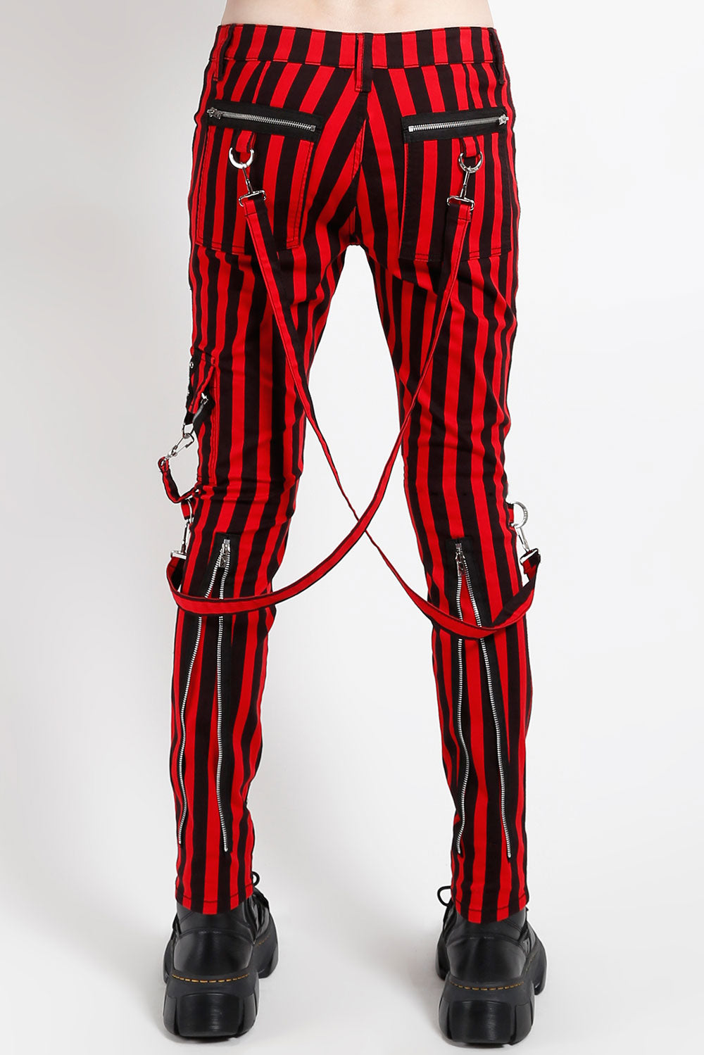 Pantalón clásico con tirantes de Tripp NYC [RAYAS ROJAS Y NEGRAS]