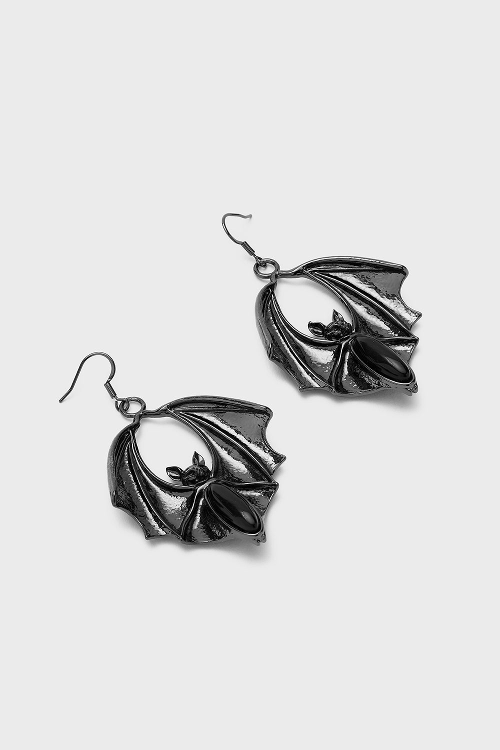 Night Embrace Earrings [Dark Silver]