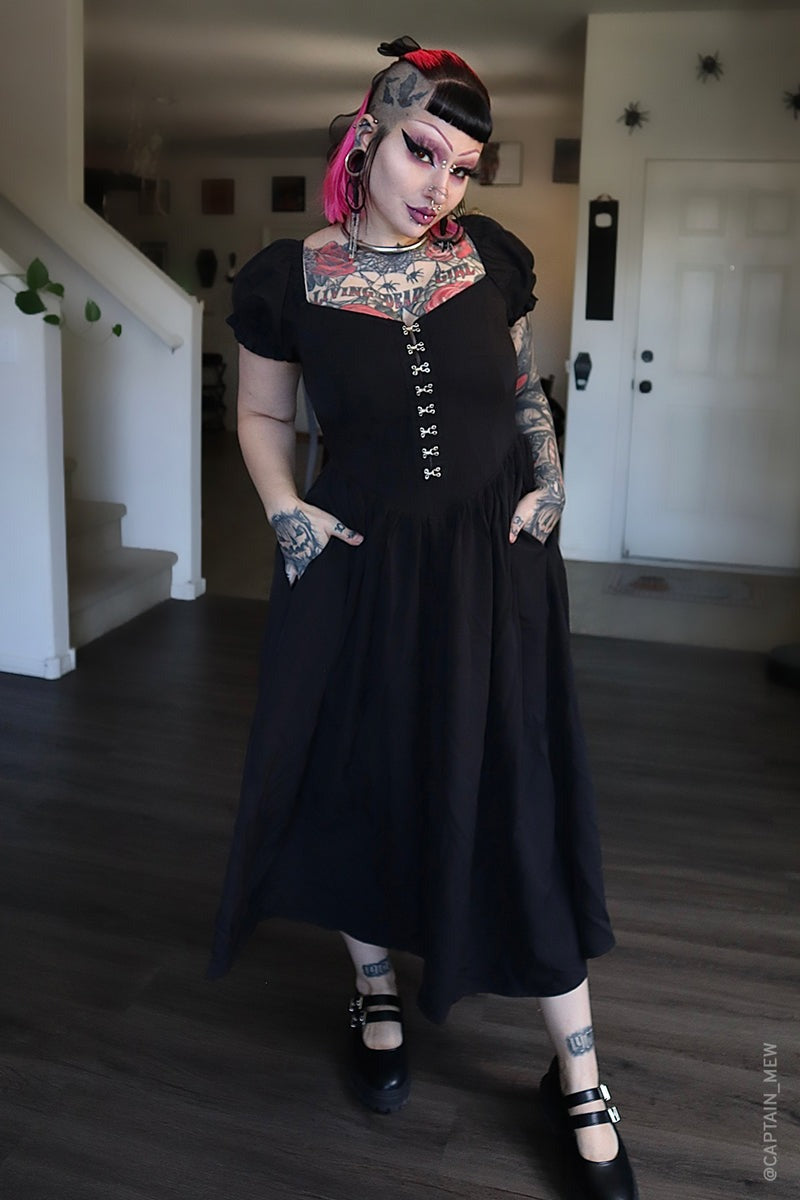 womens puffed sleeve  romantic goth dress