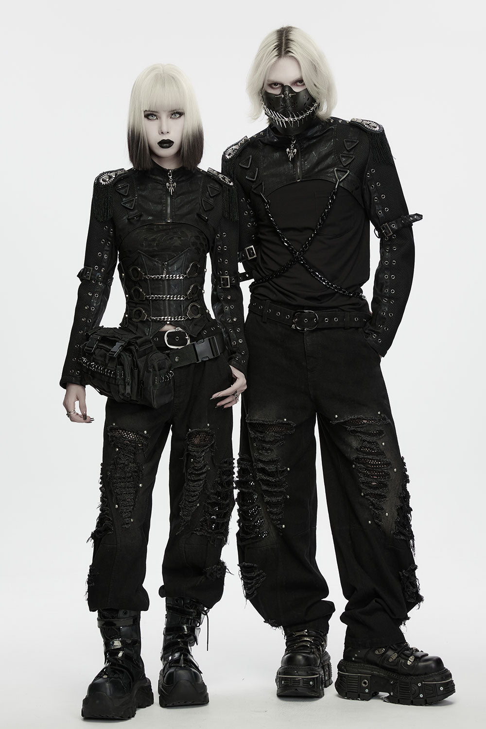 unisex half face mask with metal spike details