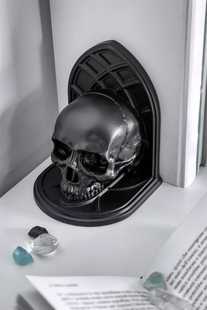 skull shaped bookends