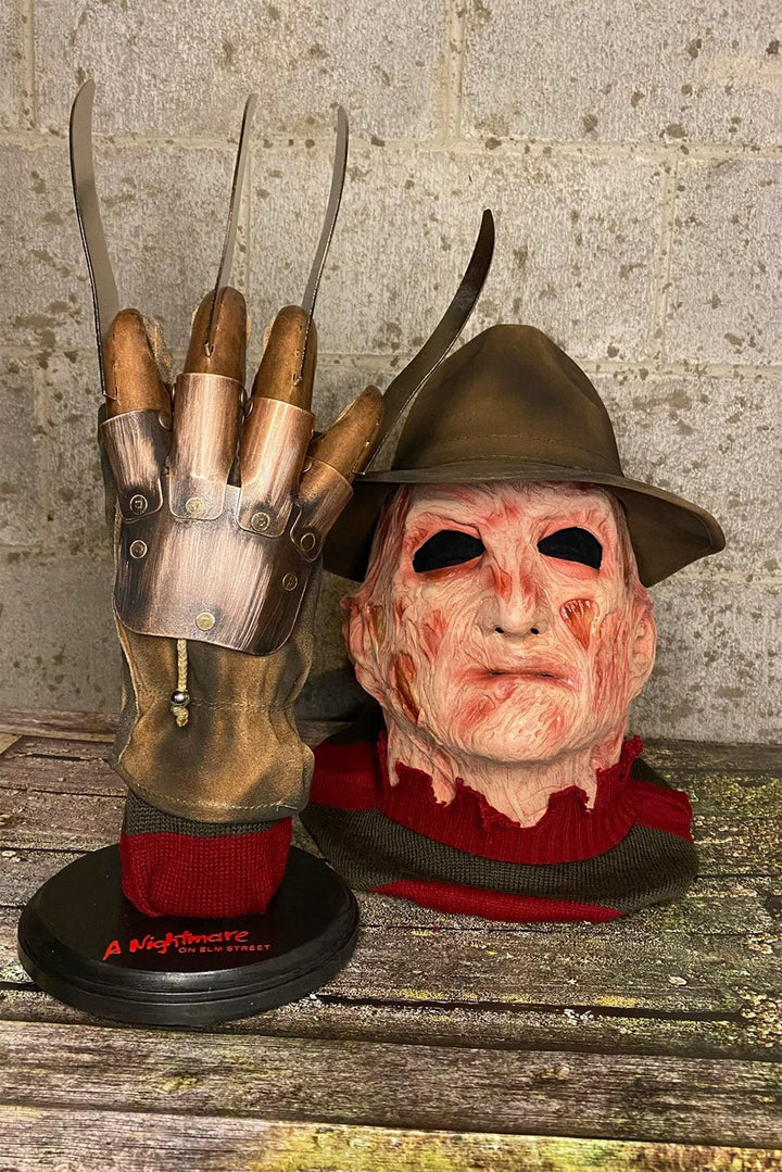 A Nightmare on Elm Street - Deluxe Freddy Krueger Collector's Glove - toys - VampireFreaks - Trick or Treat Studios