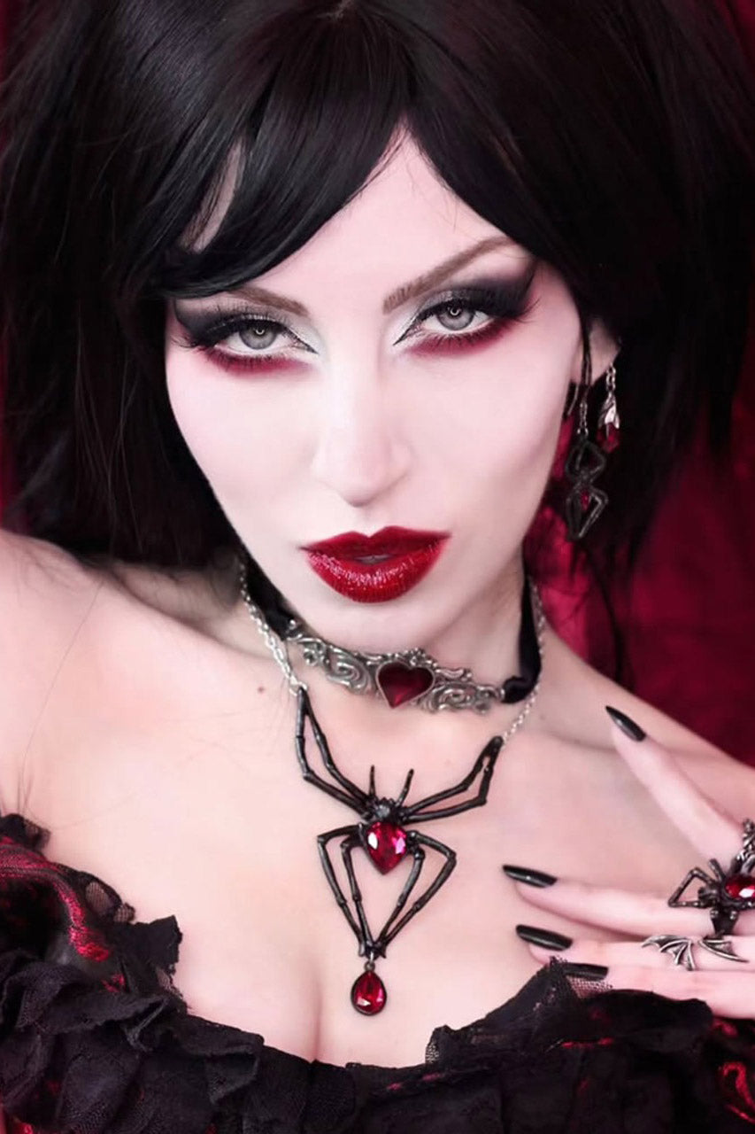 goth black widow spider earrings by alchemy