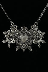 alice in wonderland heart necklace