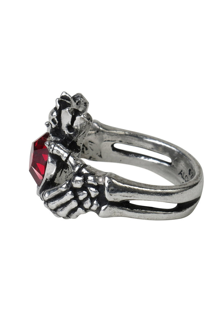 queen of hearts alice in wonderland ring by alchemy gothic 