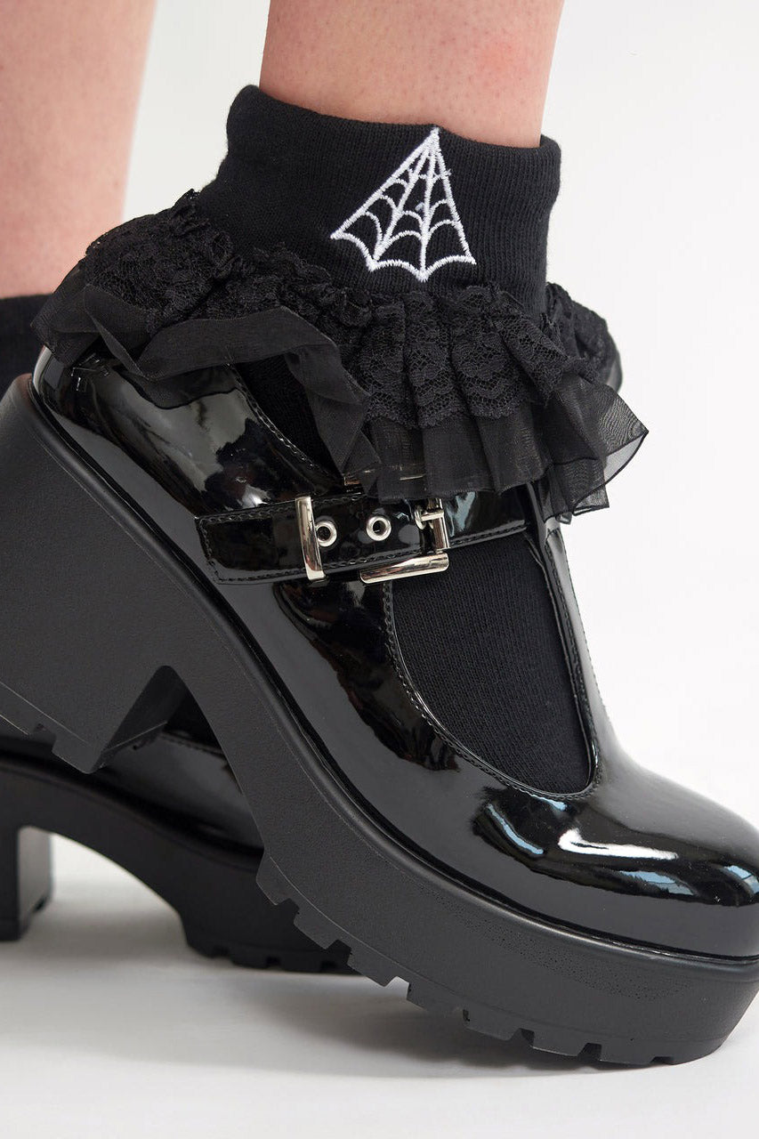 Web Embroidered Ruffle Socks [BLACK]