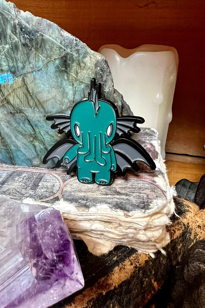 Baby Cthulhu Enamel Pin - pins & patches - VampireFreaks - VampireFreaks