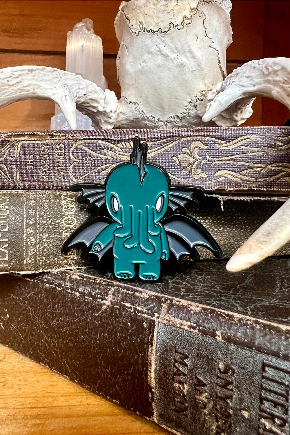 Baby Cthulhu Enamel Pin - pins & patches - VampireFreaks - VampireFreaks