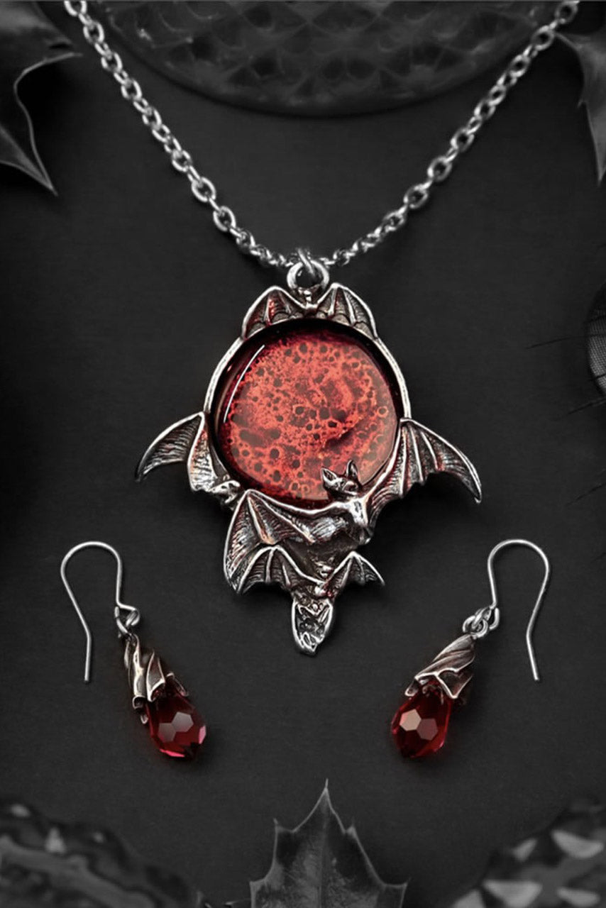 witchy victorian goth bat necklace by alchemy gothic