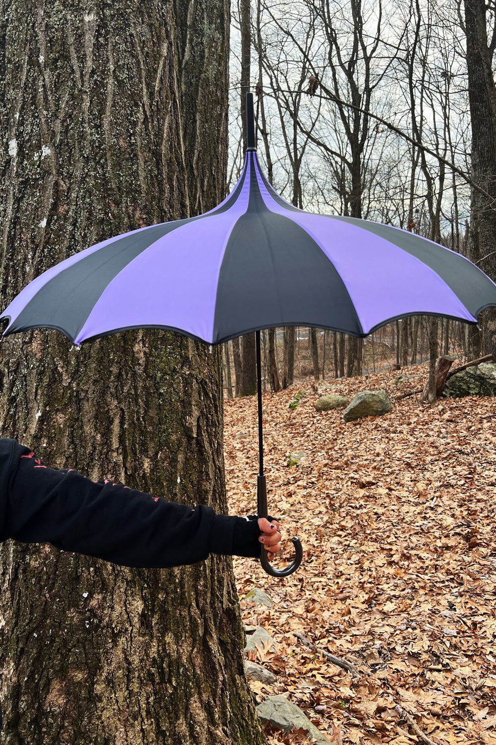 Batwing Pagoda Umbrella [BLACK/PURPLE STRIPED] - umbrellas - VampireFreaks - VampireFreaks