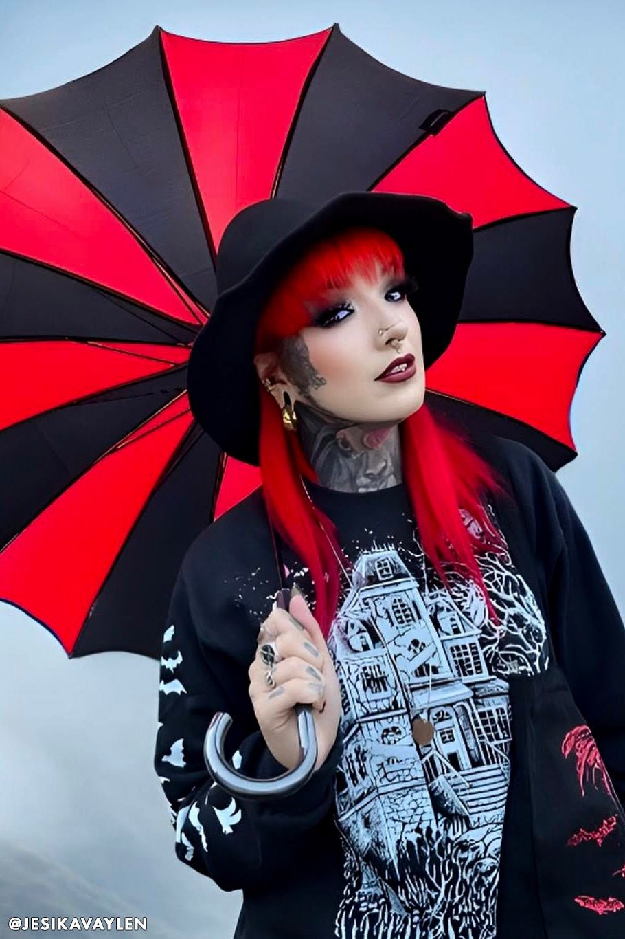 Batwing Pagoda Umbrella [BLACK/RED STRIPED] - umbrellas - VampireFreaks - VampireFreaks