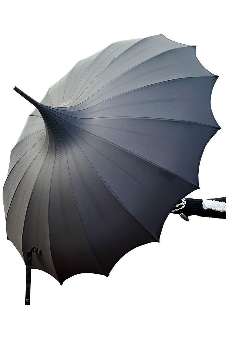 Batwing Pagoda Umbrella [MIDNIGHT BLACK] - umbrellas - VampireFreaks - VampireFreaks