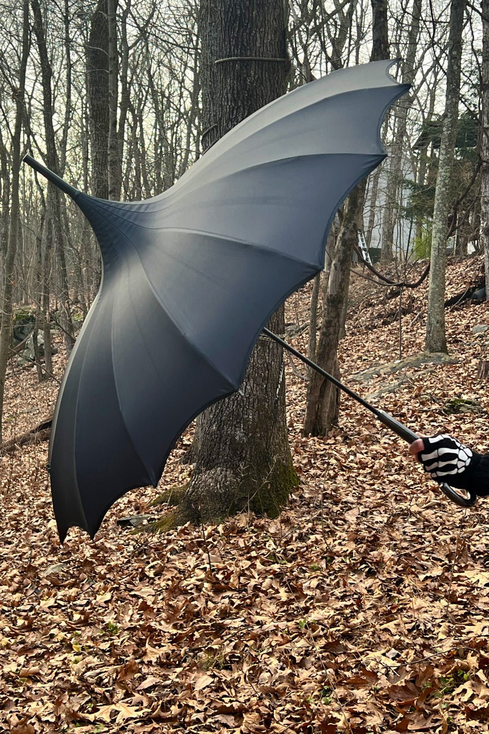 Batwing Pagoda Umbrella [MIDNIGHT BLACK] - umbrellas - VampireFreaks - VampireFreaks