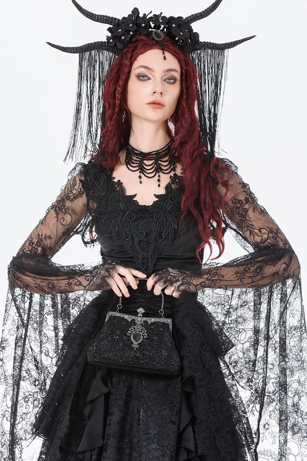 victorian small beaded handbag with metal frame